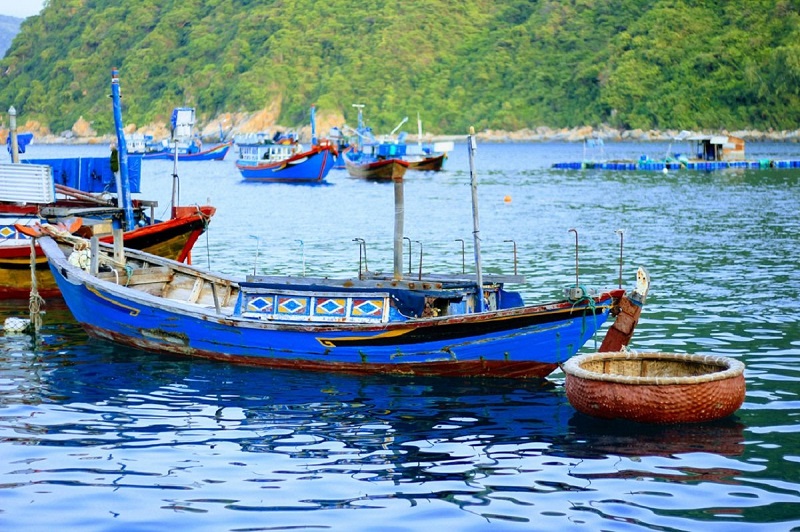 Làng chài Ninh Thủy